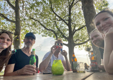 DA12C96B-889C-4F9D-944A-42273B8F694E