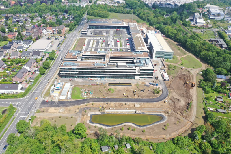 408c7f9b-ebeb-4c50-8799-a37c4fd00e2f