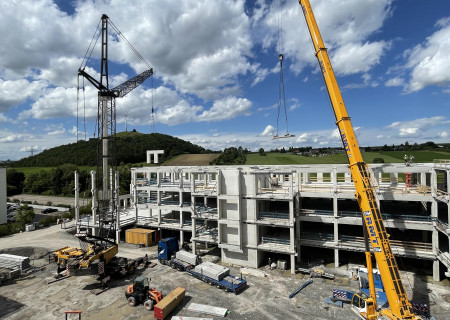 A51B6468-89ED-4E67-B9D1-C485C216E453