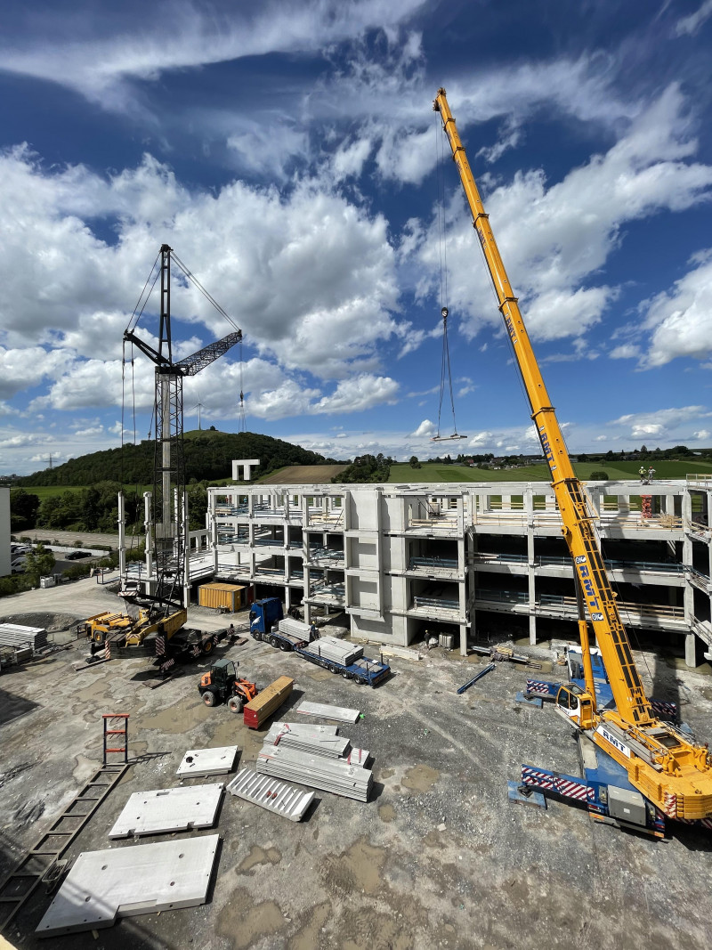 a51b6468-89ed-4e67-b9d1-c485c216e453