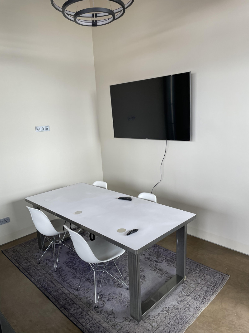 8fa543c3-00f6-4c30-9449-722344d33bd3