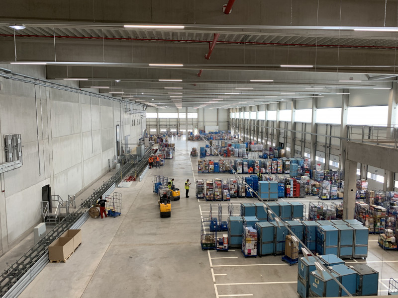 855b11c6-61bf-48d2-8fc0-a641359b41e0