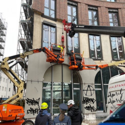 8177D652-7C7C-4107-A2EC-9774673E515F